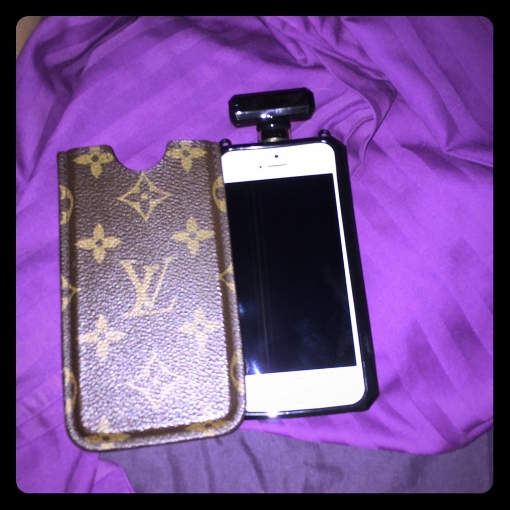 Louis Vuitton Iphone 5, case. Also fits 5S and SE.
